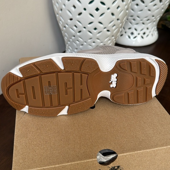 COACH Grey Birch
Strider Sneaker new with box size 8/5 - Picture 11 of 11